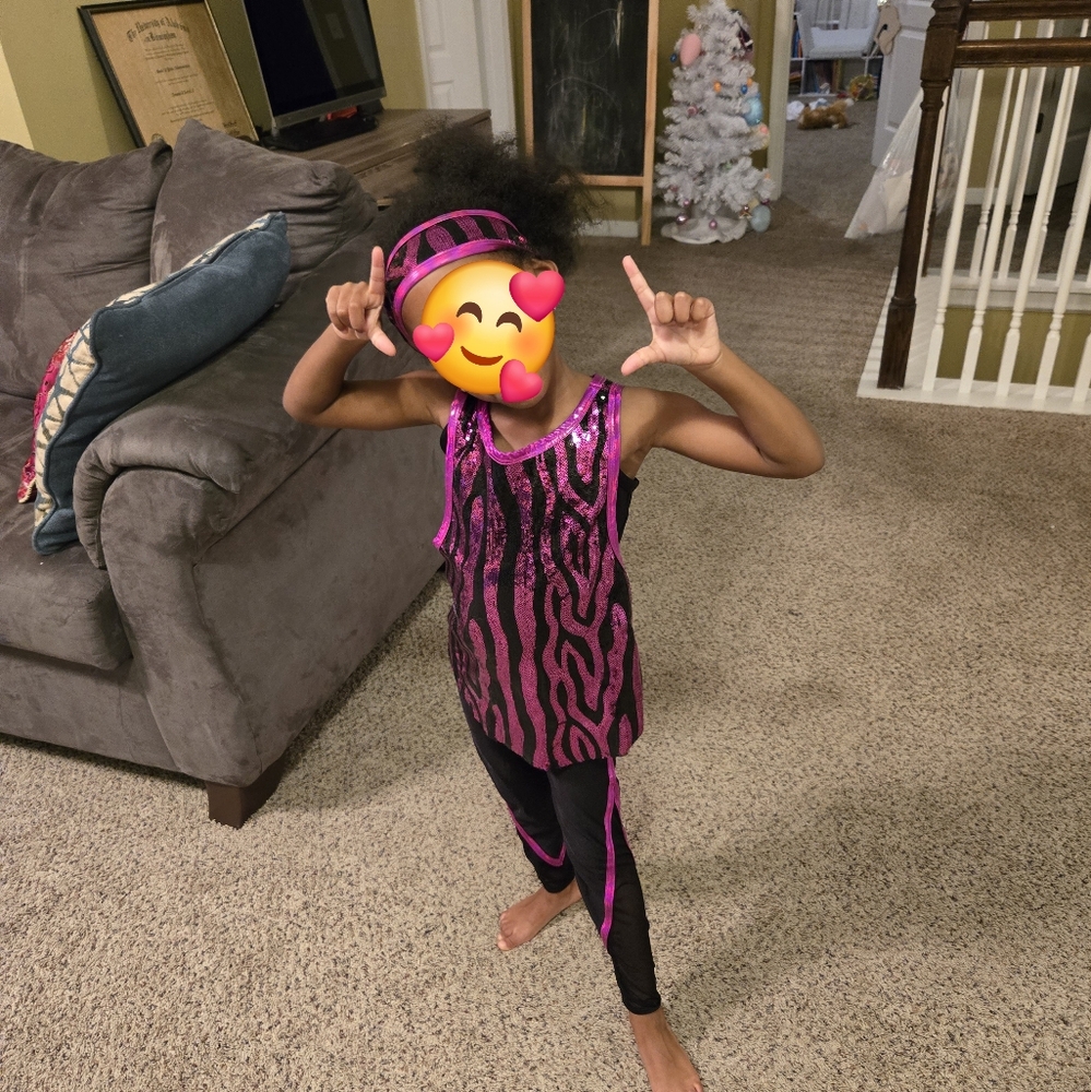 Sequins 3 piece dance costume
